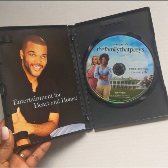 The Family That Preys DVD 2008 Tyler Perry Drama Kathy Bates Alfre Woodard - Picture 8 of 8